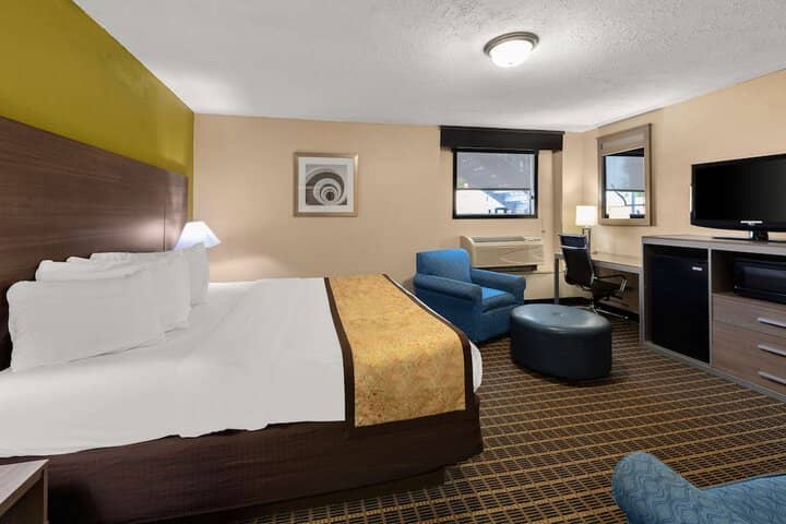 Room 31 of 60
