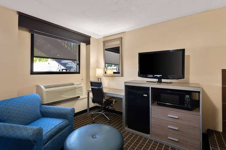 Room 29 of 60